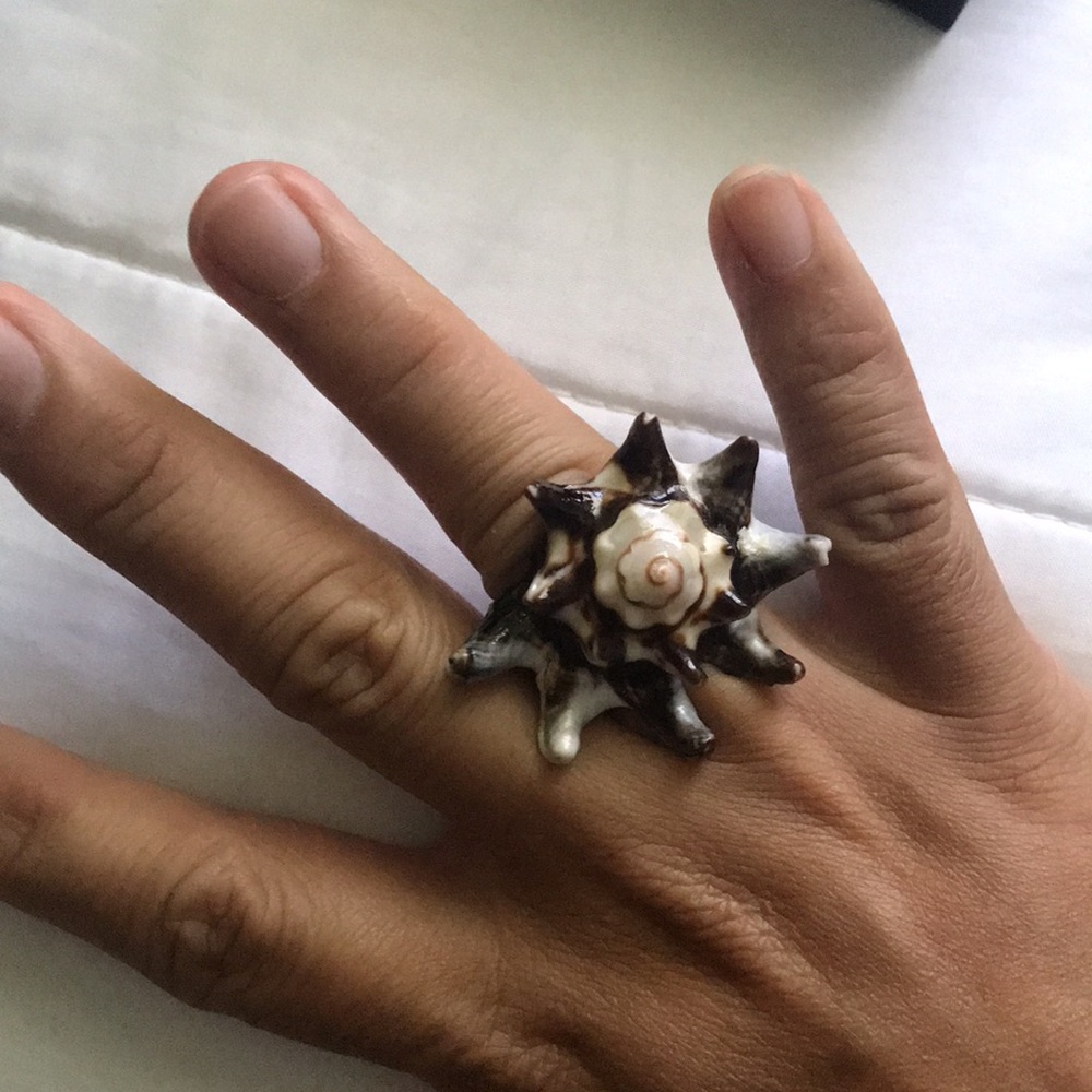 Authentic Sea Shell Ring - image 8